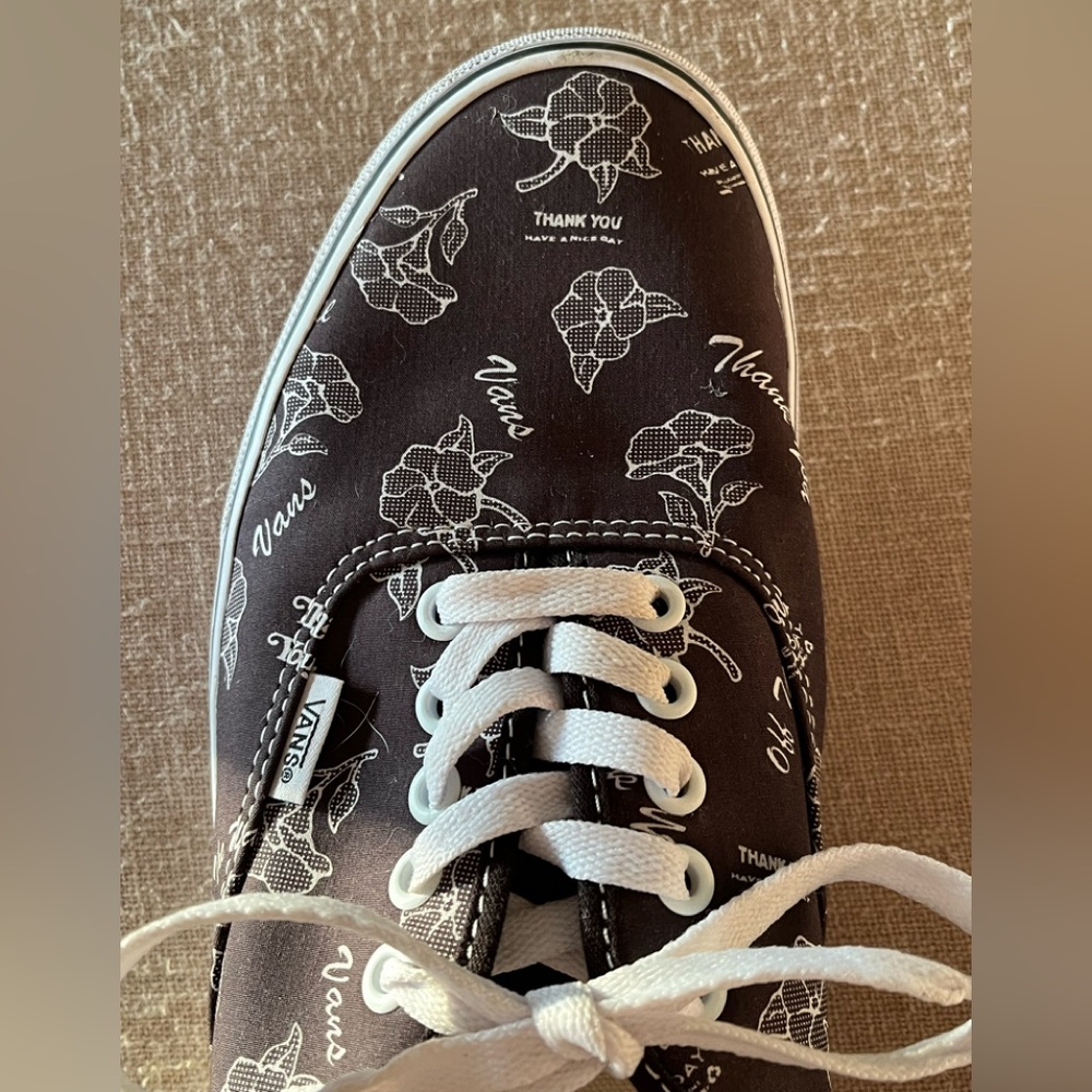 Van’s Mens Brown Canvas Aloha Thank You Shoes size 12 (M2)